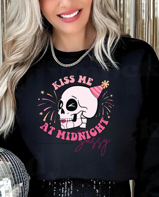 Kiss me at Midnight skull